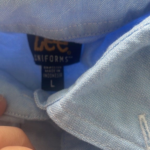 Lee womens blue button down with collar size large - Picture 2 of 2